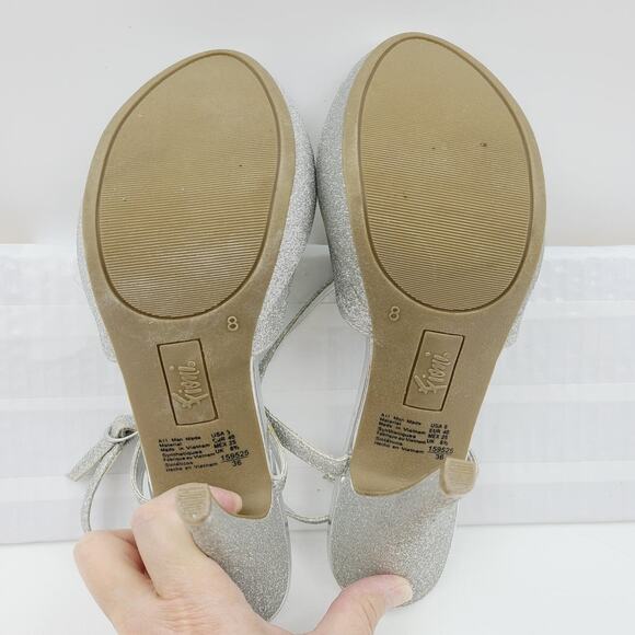 Fioni Silver Glitter Peep-toe Stilettos, Size 8, EUC - Picture 7 of 8